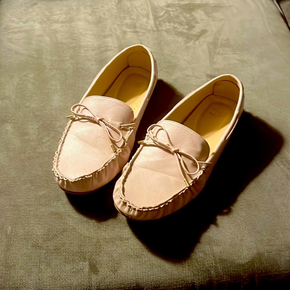 Almost new soft pink loafers for the busy work day.